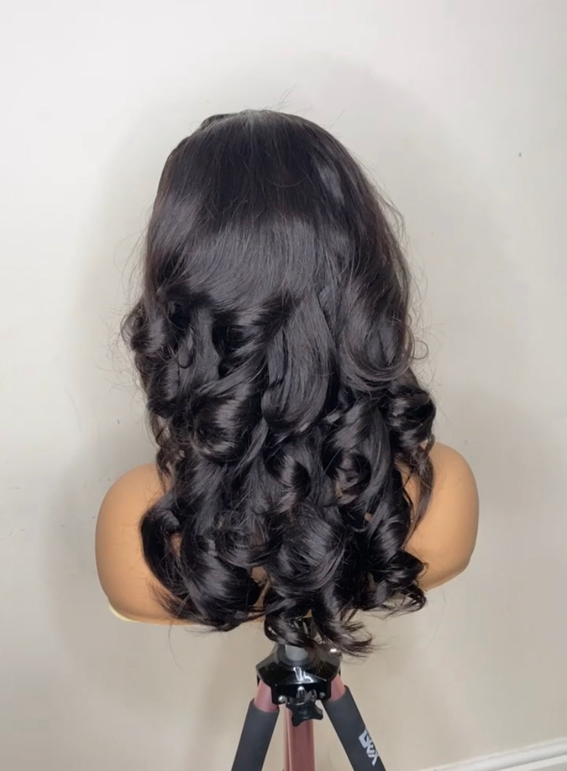 Maddy Lux short wig